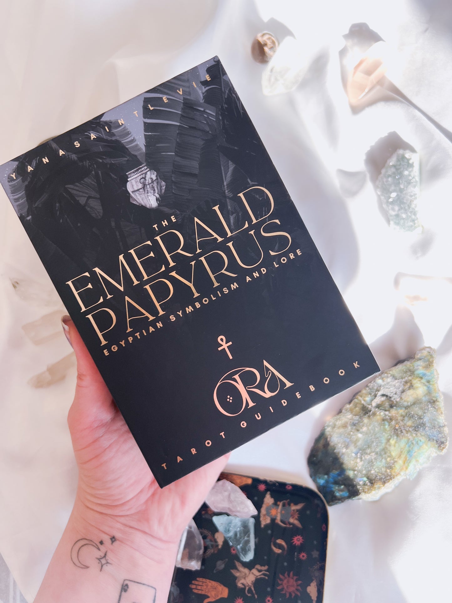 The Emerald Papyrus Tarot