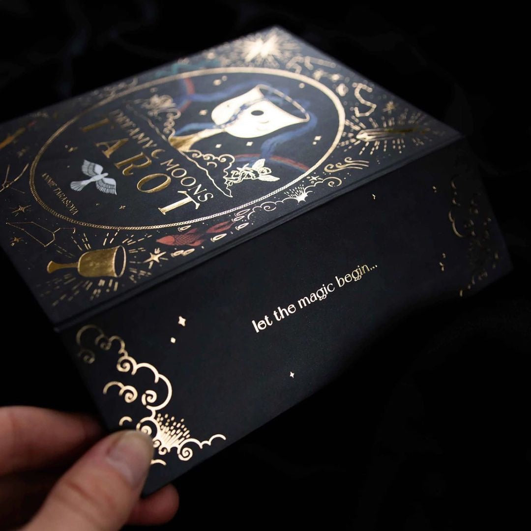 Dreamy Moons Tarot Deck