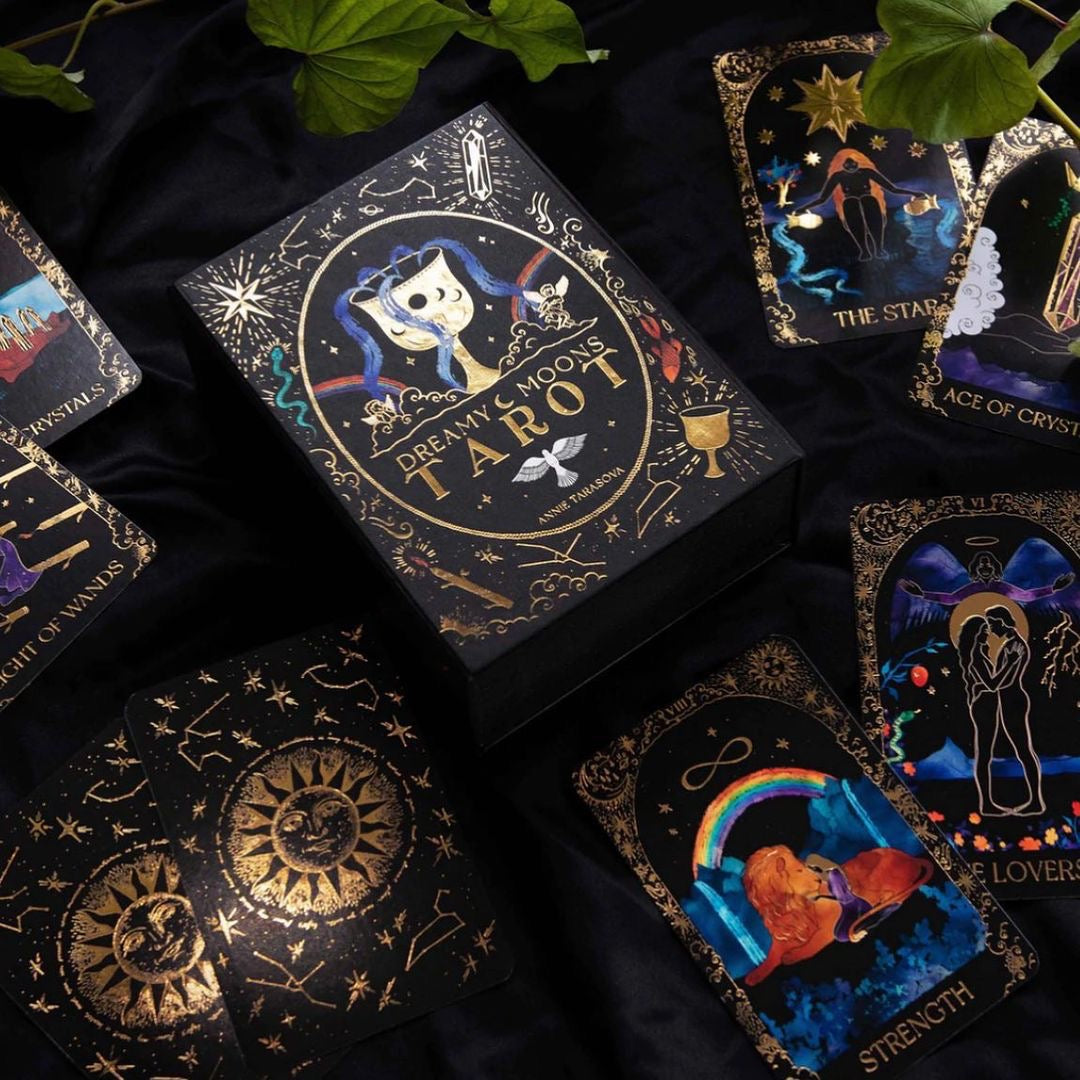 Dreamy Moons Tarot Deck