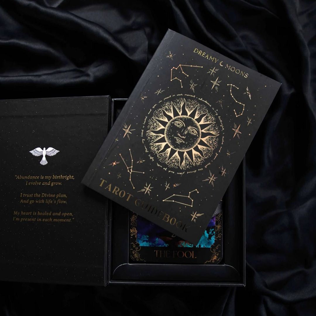 Dreamy Moons Tarot Deck